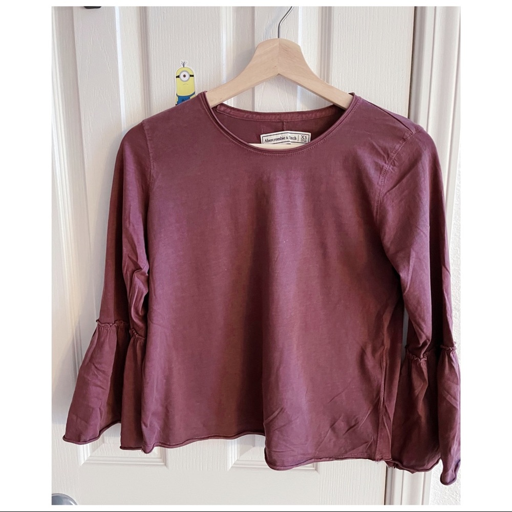 Abercrombie&Fitch t- shirt red color long sleeve